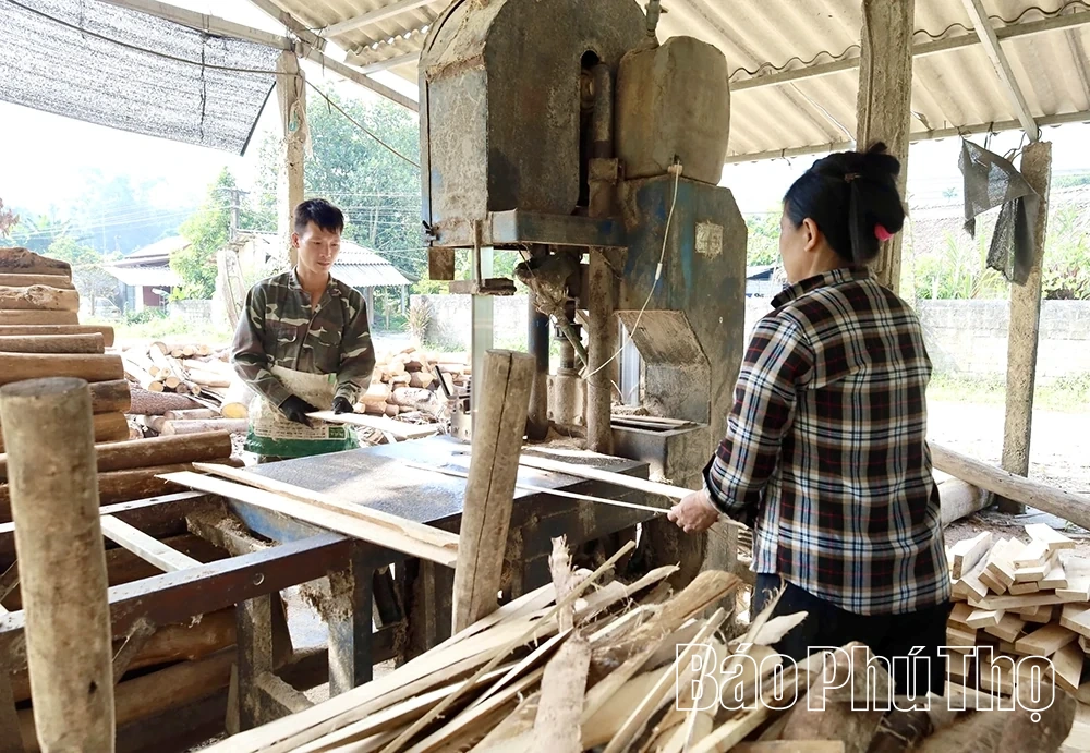 Đưa nghị quyết vào cuộc sống ở xã vùng cao Xuân Viên