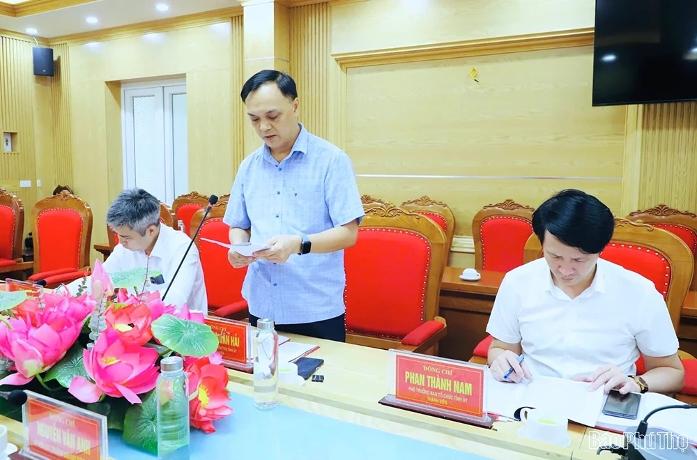 Đoàn giám sát của Ban Thường vụ Tỉnh ủy làm việc tại xã Đoan Hùng