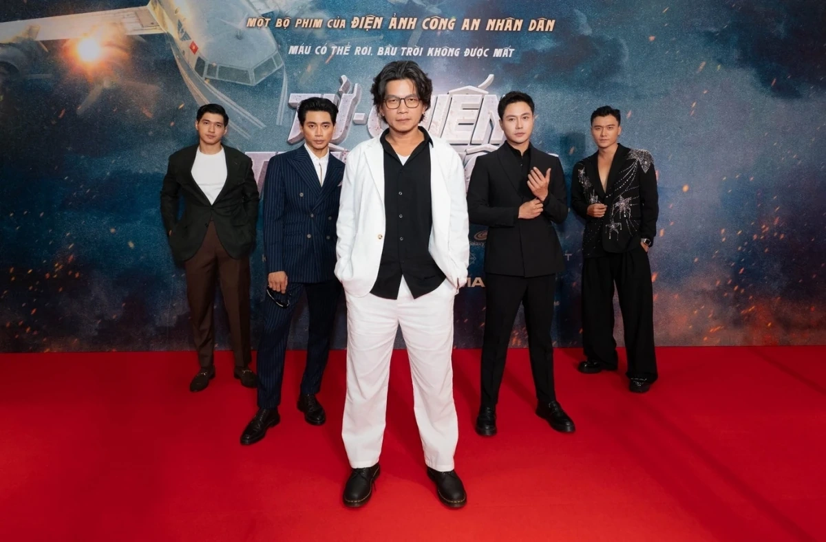 Thanh Sơn thú nhận lo bị “nuốt chửng” giữa dàn trai đẹp “Tử chiến trên không”