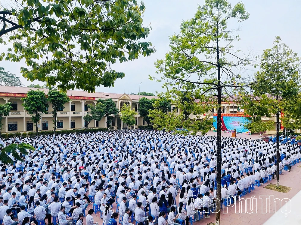 Gần 1.500 học sinh được tuyên truyền, phổ biến giáo dục pháp luật năm học 2025-2026