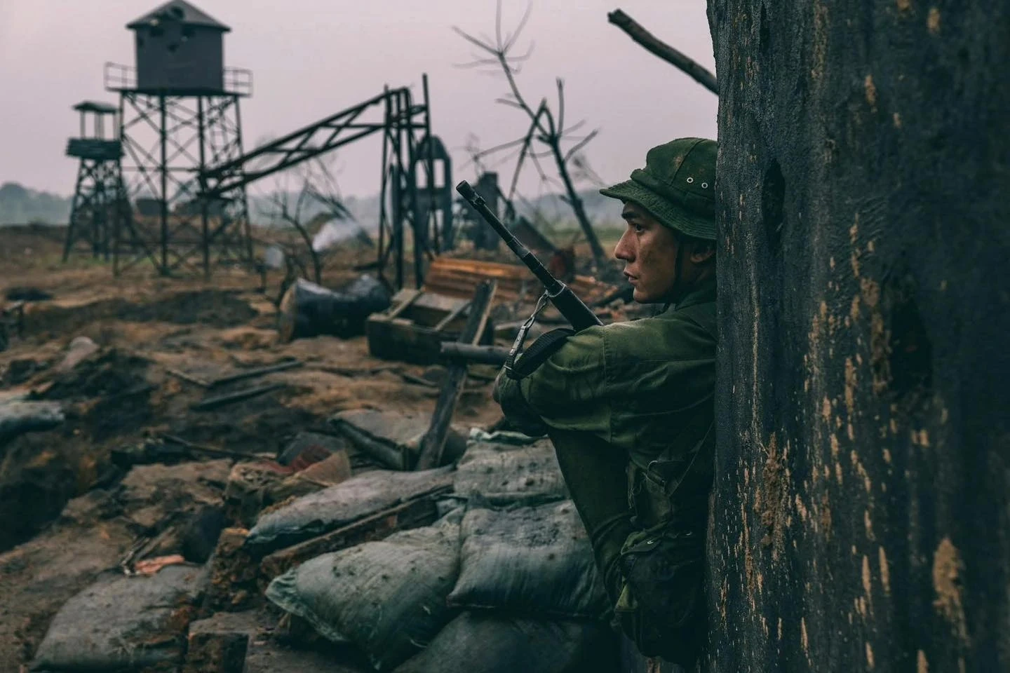 Đại tá Kiều Thanh Thúy trả lời câu hỏi doanh thu 700 tỷ của Mưa đỏ về đâu?