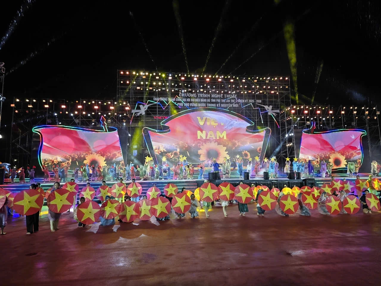 Tổng duyệt chương trình nghệ thuật chào mừng thành công Đại hội Đảng bộ tỉnh Phú Thọ