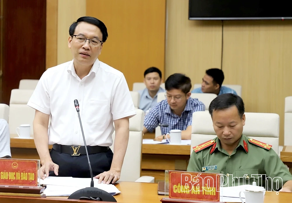 Đẩy mạnh phát triển khoa học công nghệ, đổi mới sáng tạo và chuyển đổi số trong các ngành, lĩnh vực