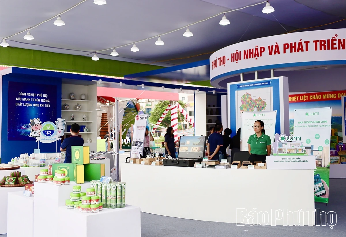 Đa dạng các sản phẩm trưng bày tại Đại hội đại biểu Đảng bộ tỉnh
