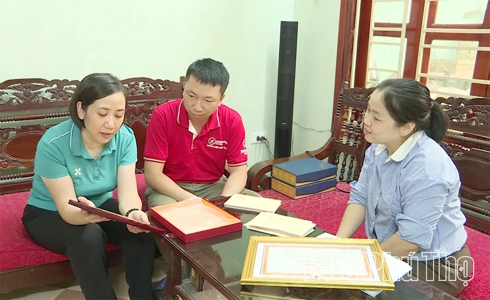 Những tấm gương sáng vì cộng đồng