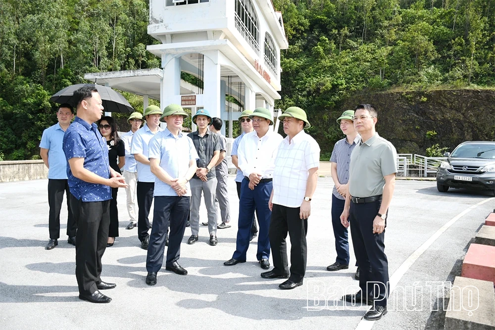 Kiểm tra công tác khắc phục hậu quả hoàn lưu bão số 10 tại khu vực Vĩnh Phúc