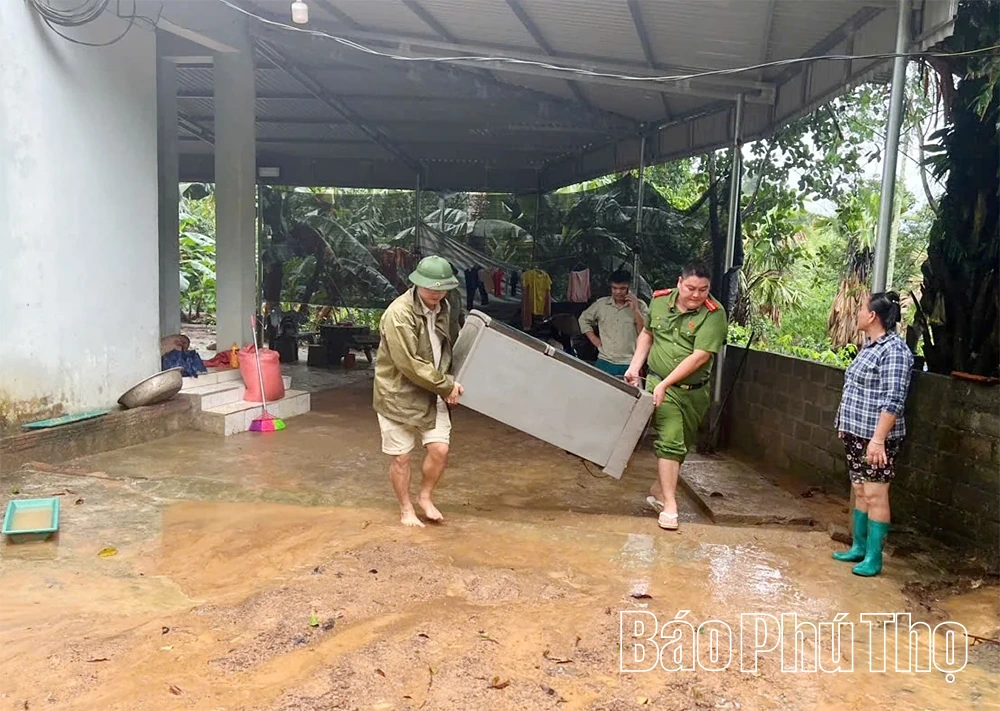 Tập trung phòng, chống lũ, lụt, lũ ống, lũ quét, sạt lở đất do ảnh hưởng hoàn lưu bão số 11