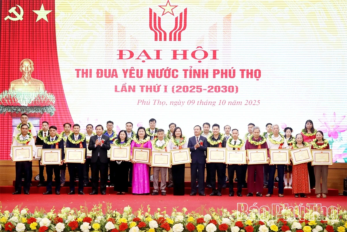 Phiên trù bị Đại hội Thi đua yêu nước tỉnh Phú Thọ lần thứ I và tuyên dương điển hình tiên tiến