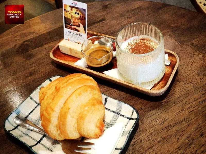 Cà phê trứng giữa phố thị - Hương vị Tonkin Egg Coffee