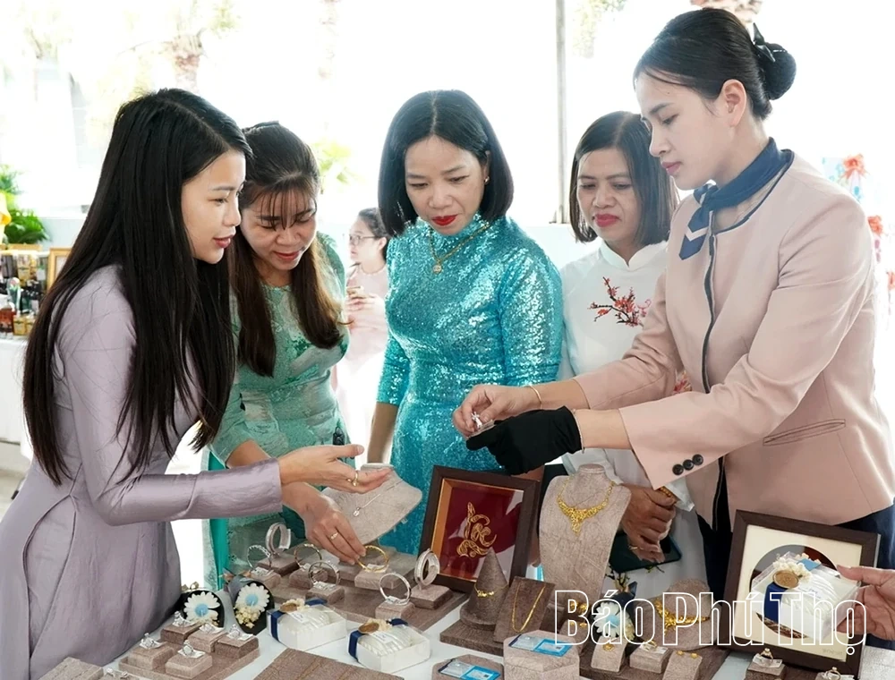 Hội Nữ doanh nhân tỉnh tổ chức Ngày hội quảng bá sản phẩm và giao lưu văn hóa “Bài ca 8 chữ vàng”