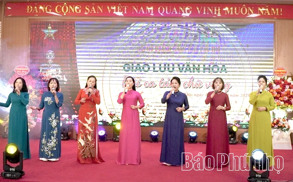 Hội Nữ doanh nhân tỉnh tổ chức Ngày hội quảng bá sản phẩm và giao lưu văn hóa “Bài ca 8 chữ vàng”
