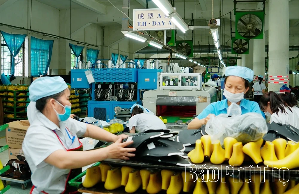 Xây dựng môi trường sản xuất vì người lao động