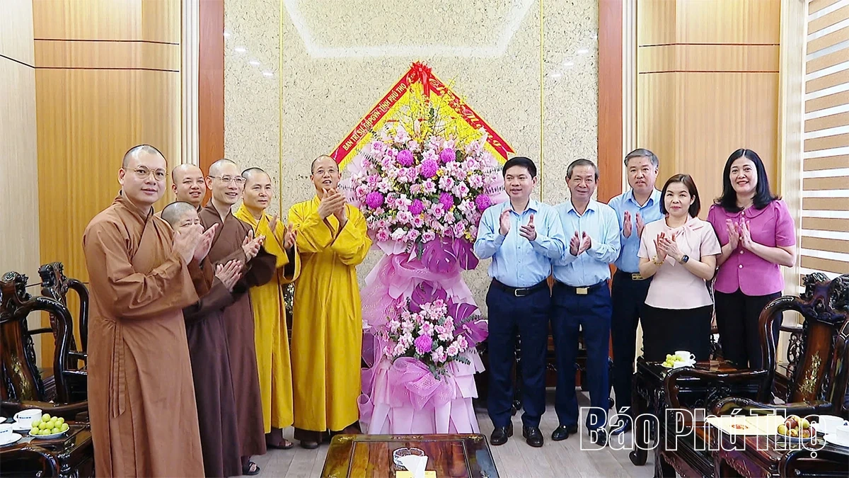 Hội Phật giáo tỉnh chúc mừng thành công Đại hội Đảng bộ tỉnh lần thứ I
