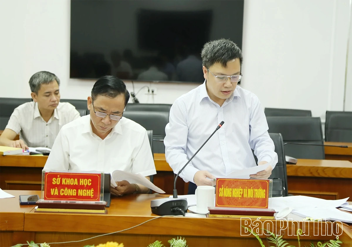Phó Chủ tịch UBND tỉnh Phan Trọng Tấn cho ý kiến vào các nội dung về quản lý đất đai