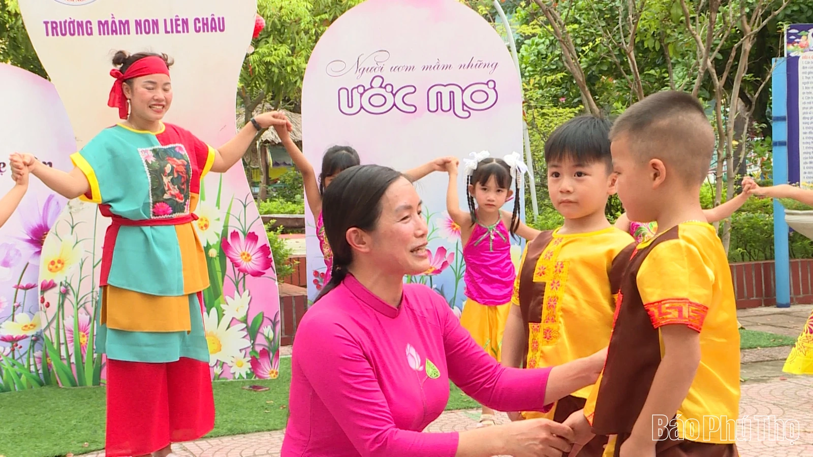 Thắp lửa cho “ngôi trường hạnh phúc”