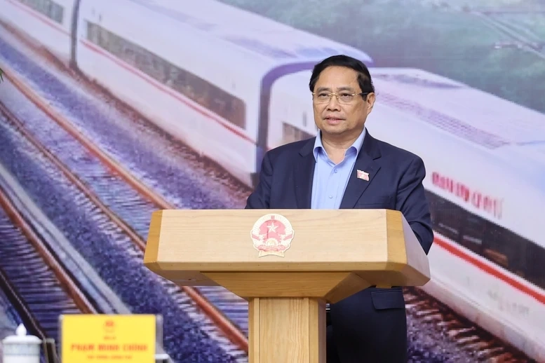Đẩy nhanh tiến độ các công trình trọng điểm, dự án quan trọng quốc gia lĩnh vực đường sắt