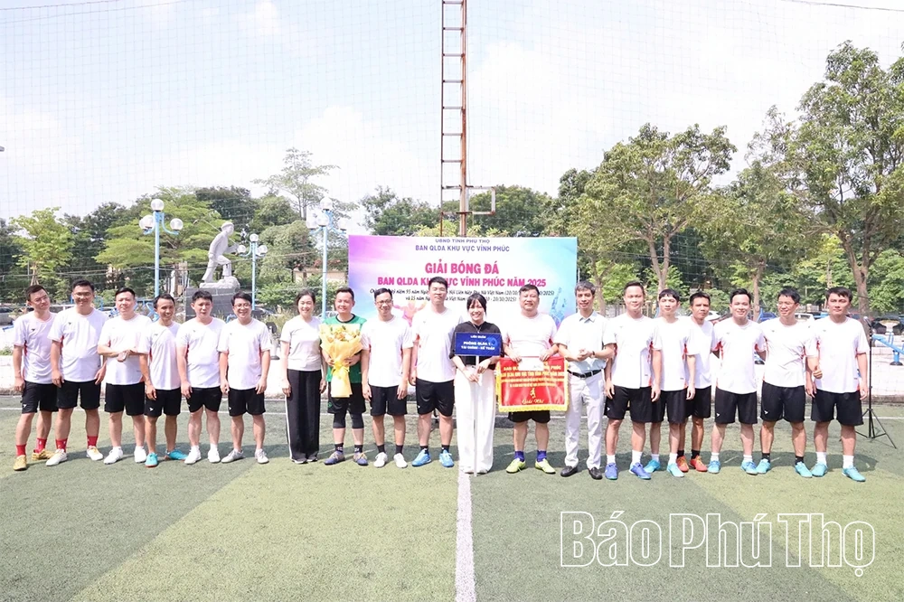 Sôi nổi Giải bóng đá Ban Quản lý dự án khu vực Vĩnh Phúc năm 2025