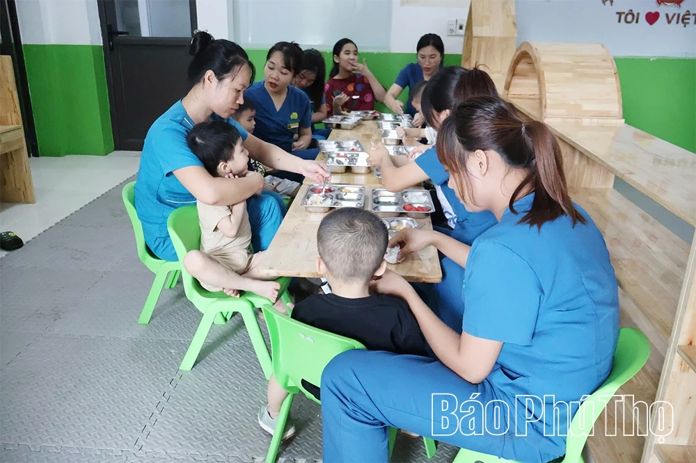 Phát triển giáo dục mầm non ngoài công lập