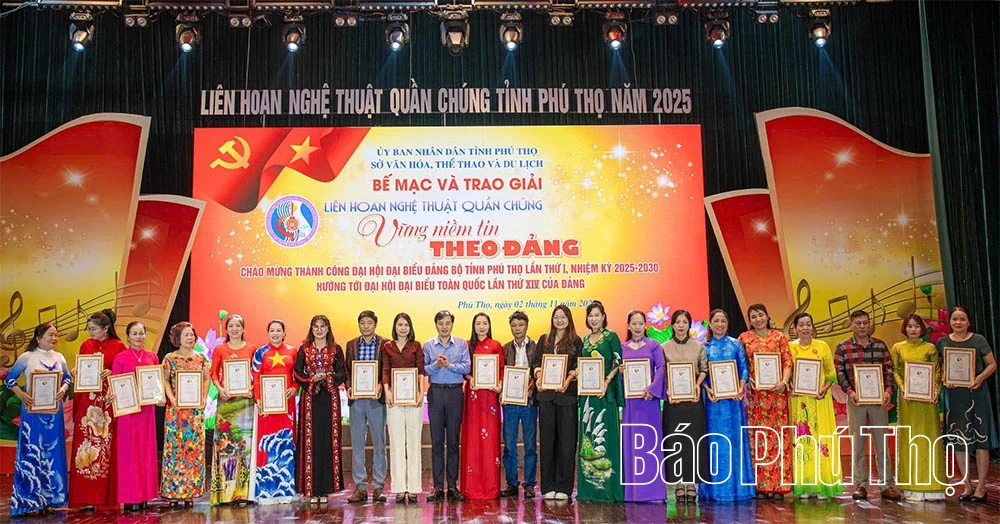 70 tiết mục xuất sắc được trao giải tại Liên hoan Nghệ thuật quần chúng