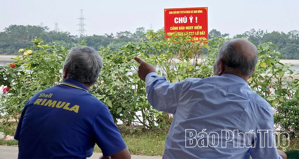 Cấp bách “cứu” các điểm sạt lở bờ, vở sông Hồng