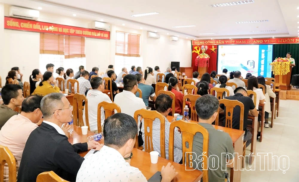 Tuyên truyền, hướng dẫn chuyển đổi mô hình quản lý thuế đối với hộ kinh doanh khi xóa bỏ thuế khoán