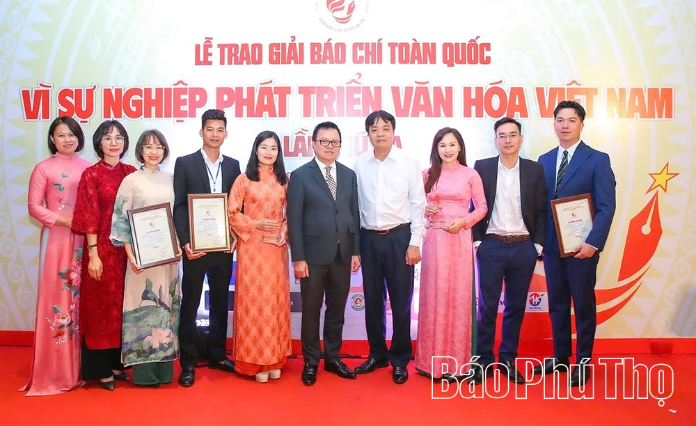 Báo và phát thanh, truyền hình Phú Thọ đoạt 3 giải tại Giải Báo chí toàn quốc “Vì sự nghiệp phát triển Văn hóa Việt Nam” lần thứ 3