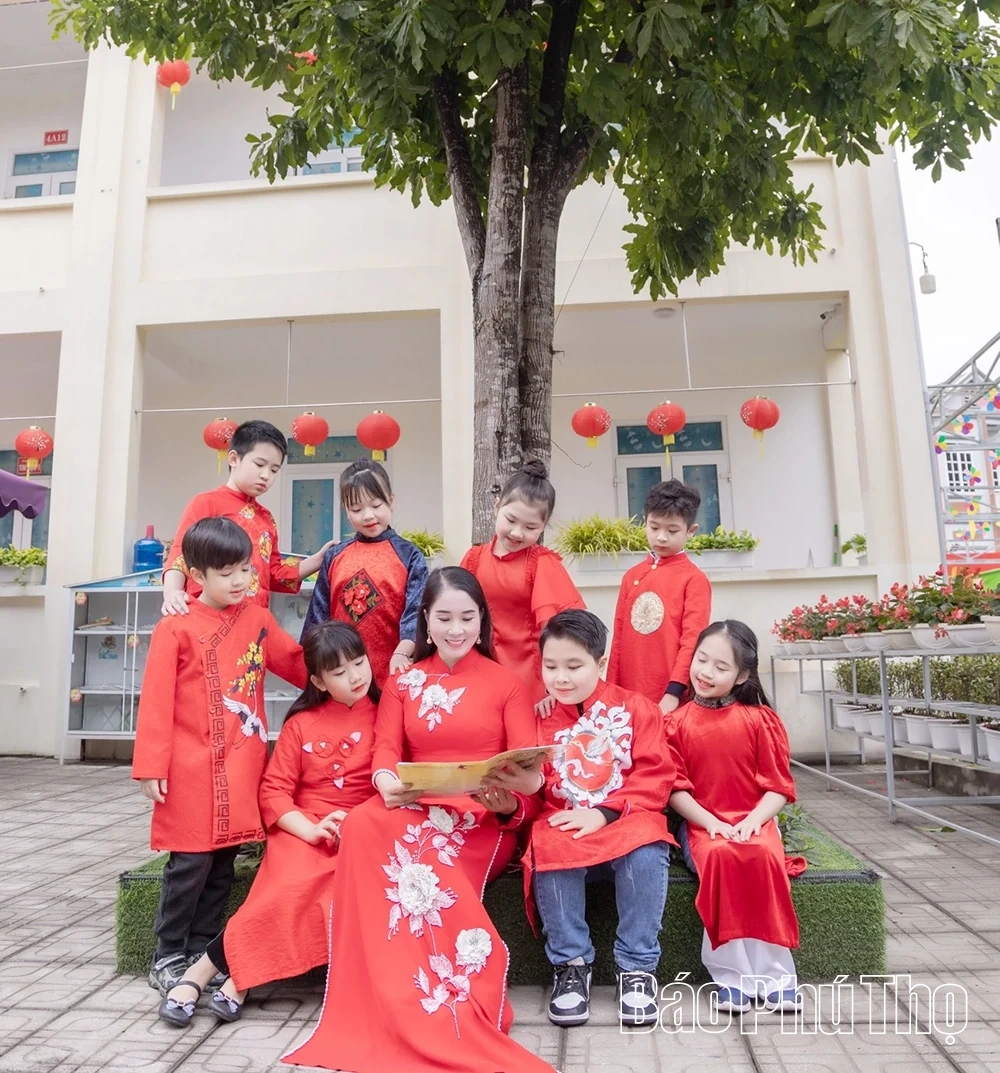 Người thắp sáng ngọn lửa tri thức trên quê hương Đất Tổ