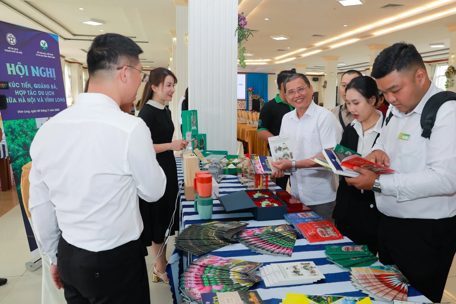 Hợp tác du lịch Hà Nội - Vĩnh Long: Mở rộng hành trình, nhân đôi trải nghiệm