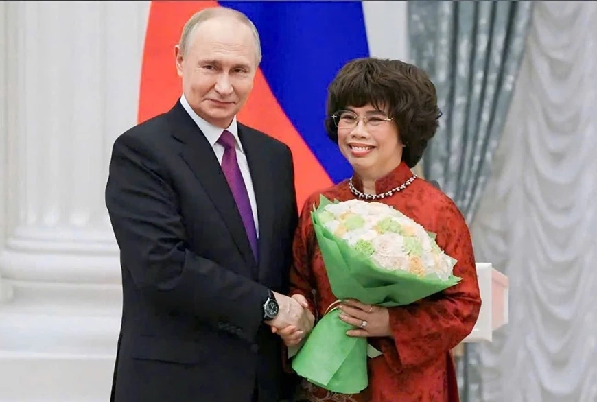 Anh hùng Lao động Thái Hương được Tổng thống Nga Vladimir Putin trao tặng Huân chương Hữu nghị