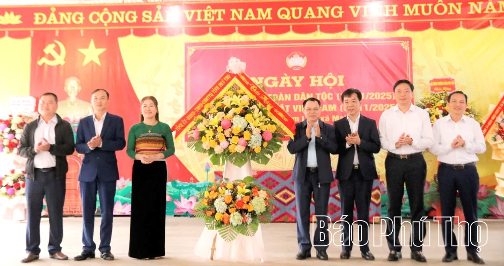 Ngày hội đại đoàn kết toàn dân tộc xóm Lác, xã Mai Hạ