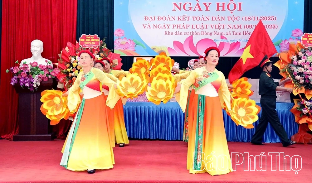 Ngày hội Đại đoàn kết toàn dân tộc thôn Đông Nam, xã Tam Hồng