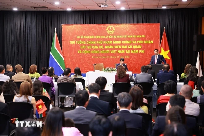 Thủ tướng Phạm Minh Chính gặp gỡ cộng đồng người Việt tại Nam Phi