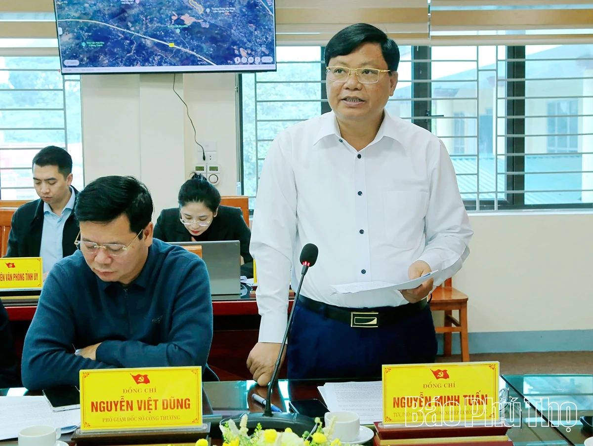 Phó Bí thư Thường trực Tỉnh ủy Bùi Văn Quang làm việc với Ban Thường vụ Đảng ủy các xã Đông Thành, Chí Tiên, Liên Minh