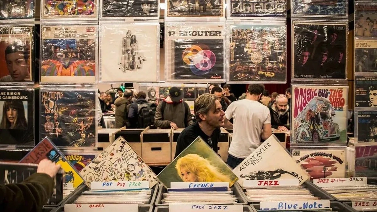 Những khu chợ Giáng sinh tuyệt vời nhất ở Paris năm 2025