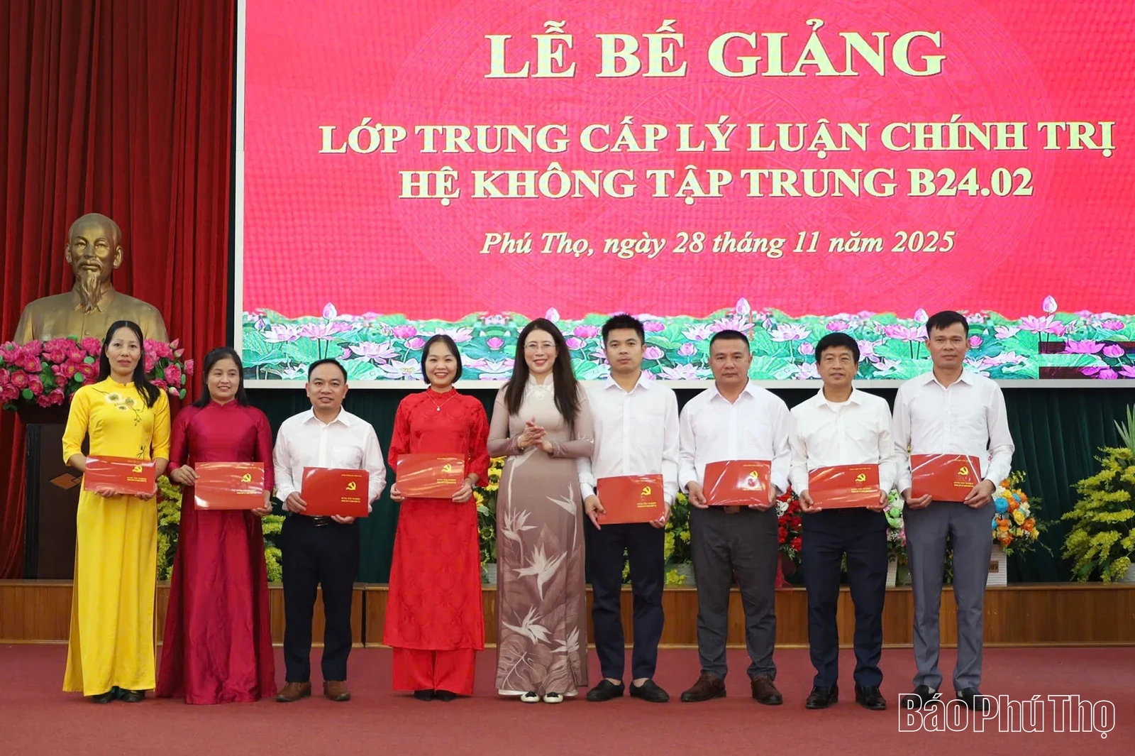 Khai giảng lớp Trung cấp lý luận chính trị hệ tập trung A25.02