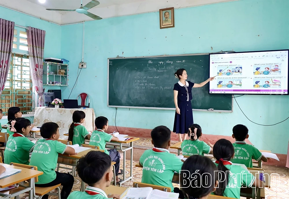 Nâng cao chất lượng dạy Tiếng Anh, Tin học ở xã vùng cao Yên Lập