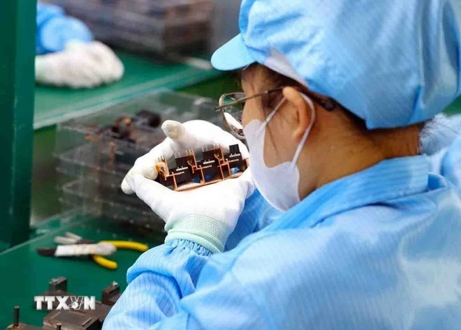 Bức tranh kinh tế Việt Nam 11 tháng: Nhiều kết quả đáng khích lệ