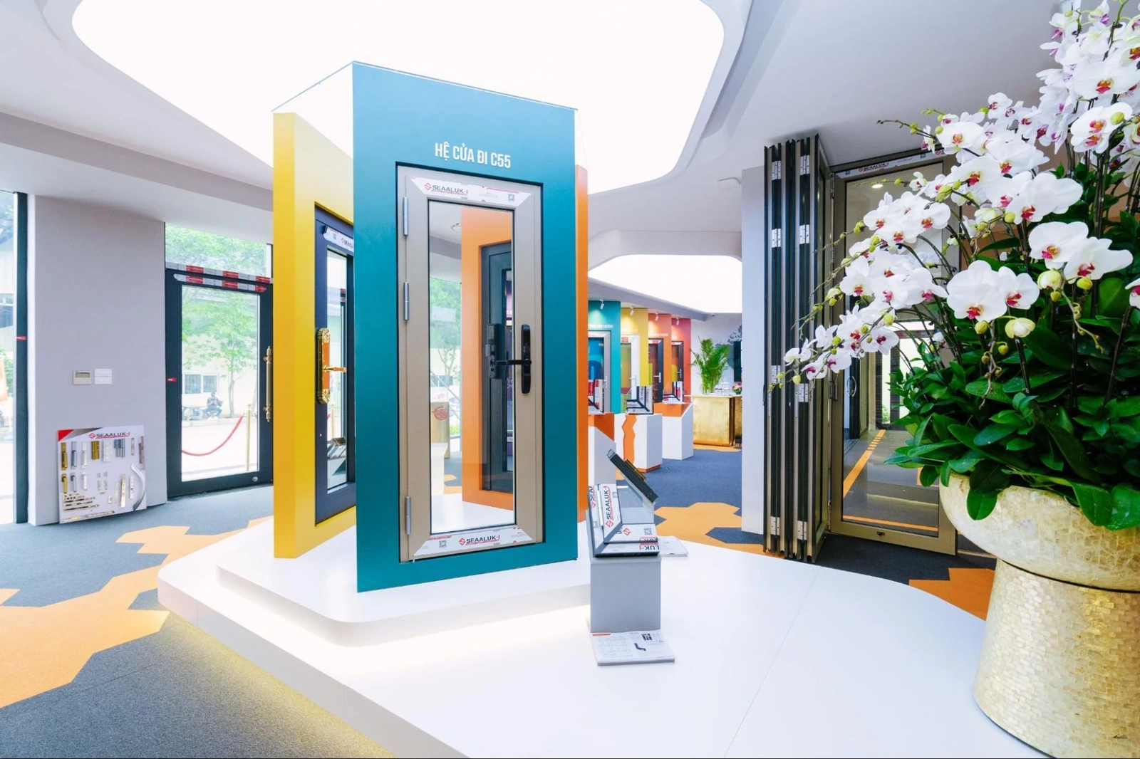 Làm Nhôm Kính Có Khó Không?