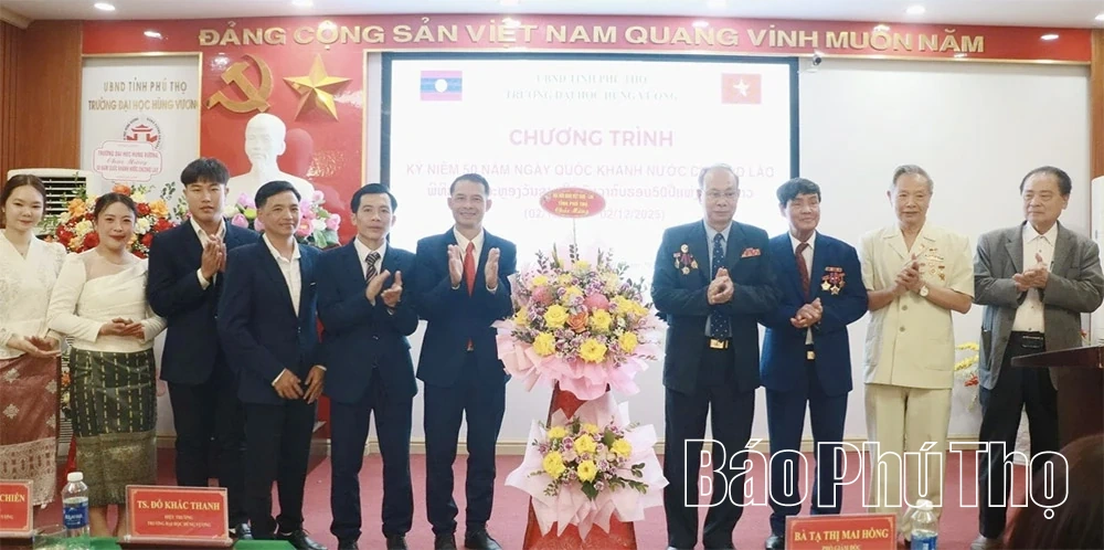 Trường Đại học Hùng Vương tổ chức kỷ niệm 50 năm ngày Quốc khánh nước bạn Lào
