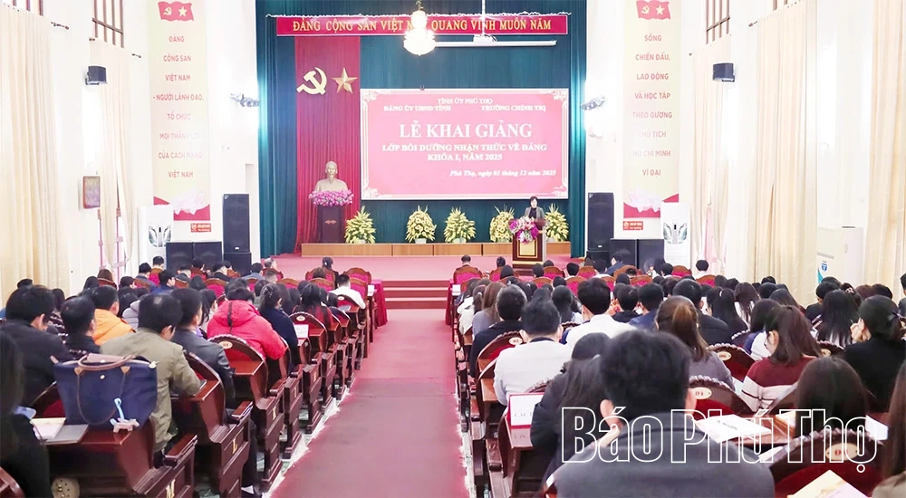 Khai giảng lớp bồi dưỡng nhận thức về Đảng khoá I, năm 2025