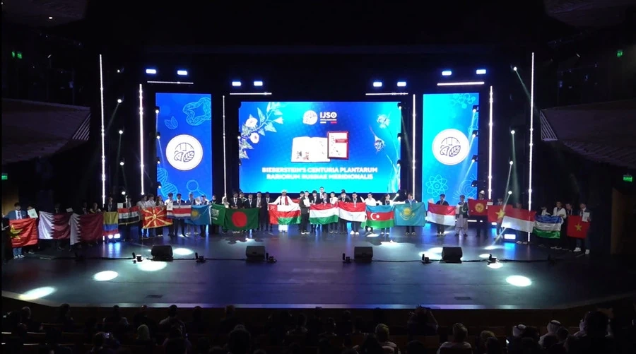 6 học sinh Việt Nam giành huy chương Olympic khoa học trẻ thế giới