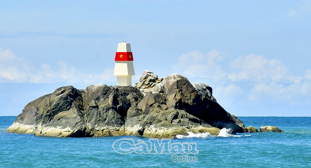 Hòn Khoai - Cụm đảo tiền tiêu trên vùng biển Tây Nam