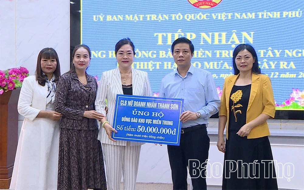 Tiếp nhận ủng hộ đồng bào miền Trung, Tây Nguyên bị thiệt hại do mưa lũ