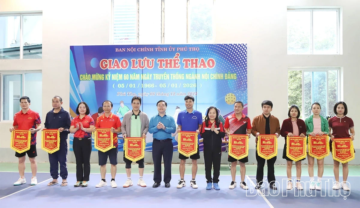 Giao lưu thể thao chào mừng kỷ niệm 60 năm Ngày truyền thống ngành Nội chính Đảng