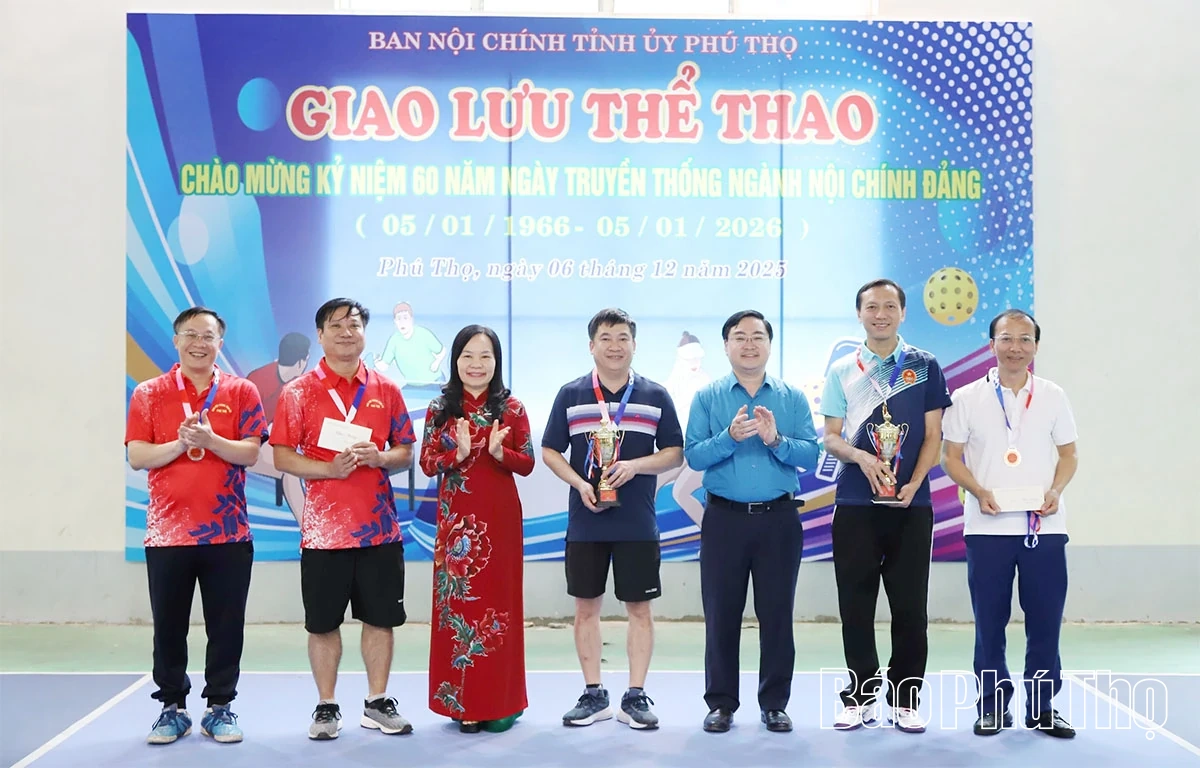 Giao lưu thể thao chào mừng kỷ niệm 60 năm Ngày truyền thống ngành Nội chính Đảng