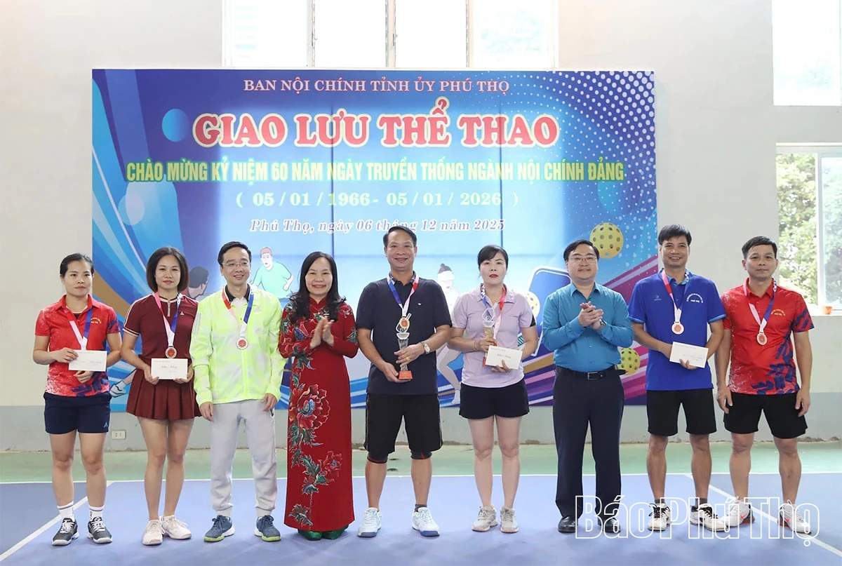 Giao lưu thể thao chào mừng kỷ niệm 60 năm Ngày truyền thống ngành Nội chính Đảng