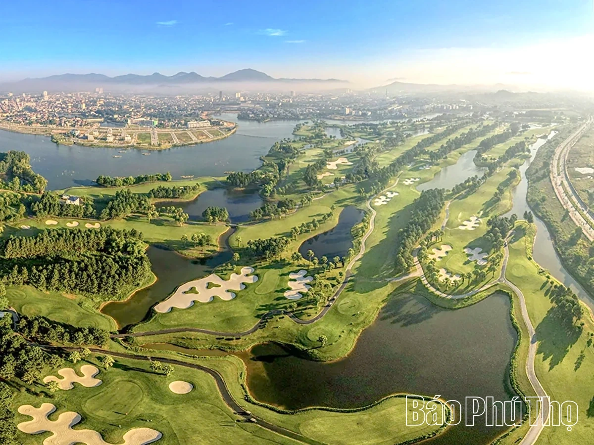 Trong xanh đầm Vạc