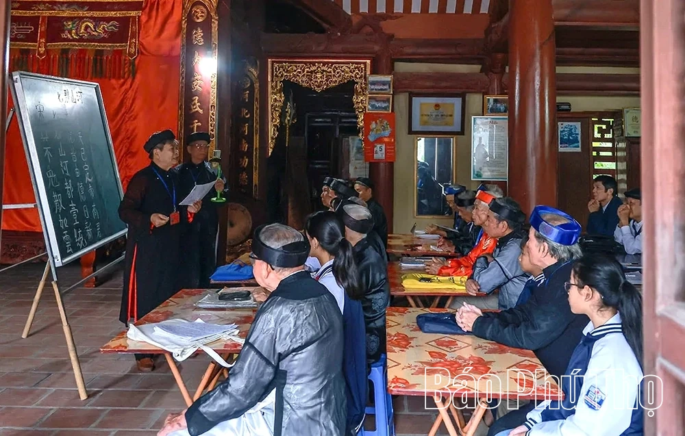 Lan toả giá trị Hán Nôm trong nhịp sống hiện đại