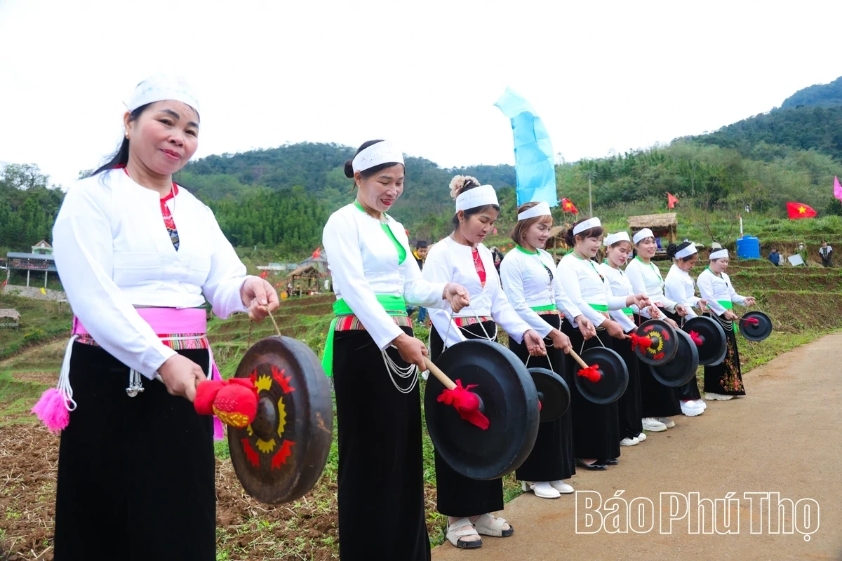 Conquering the Mung Village