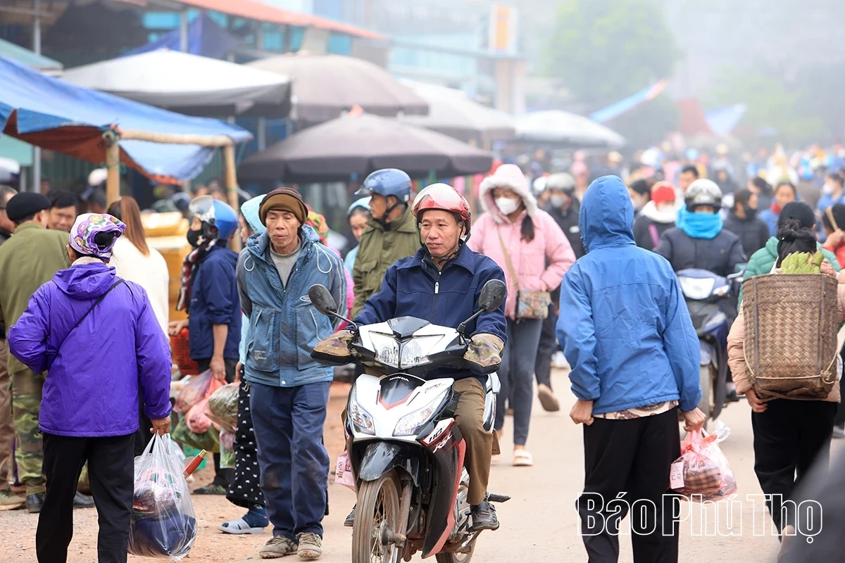 The Unique Market of Bao La Highlands